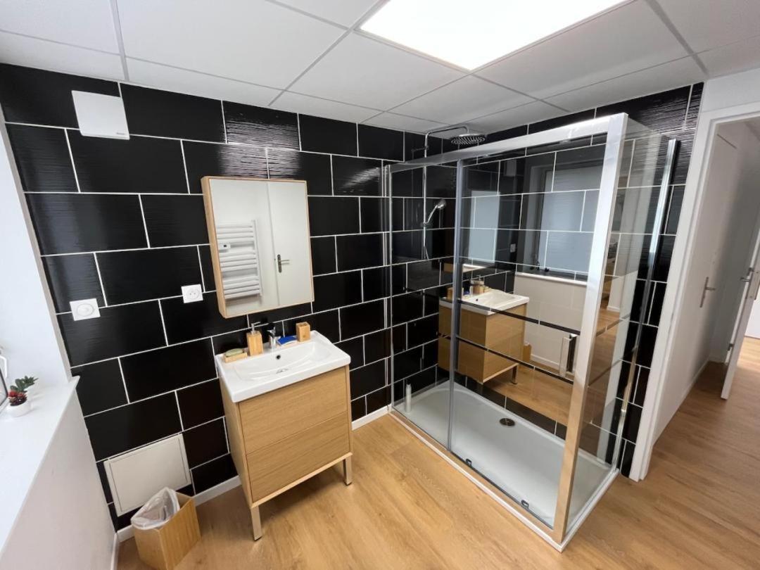 Appartement De Gamme 2 *